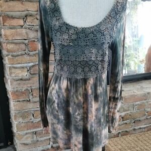 One World Hippie Boho Fairy Grunge Bust Tie-dyed Crochet Top. Size M.